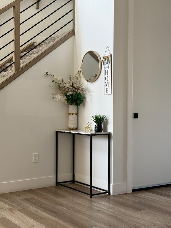 How to Keep Your Entryway Clean and Simple for a Welcoming Home